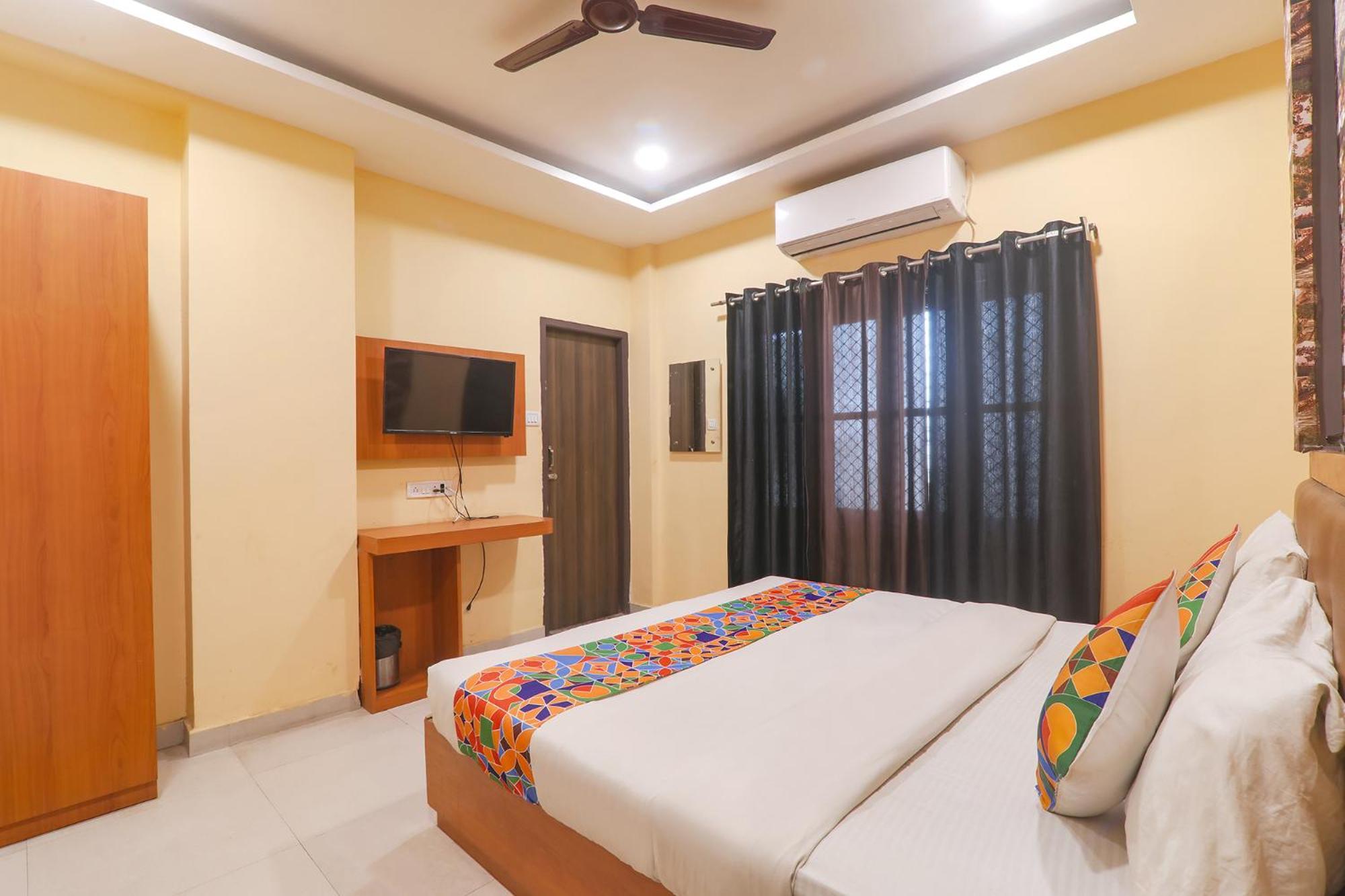 Fabhotel Swarn Banquet Kakarmatha Екстер'єр фото
