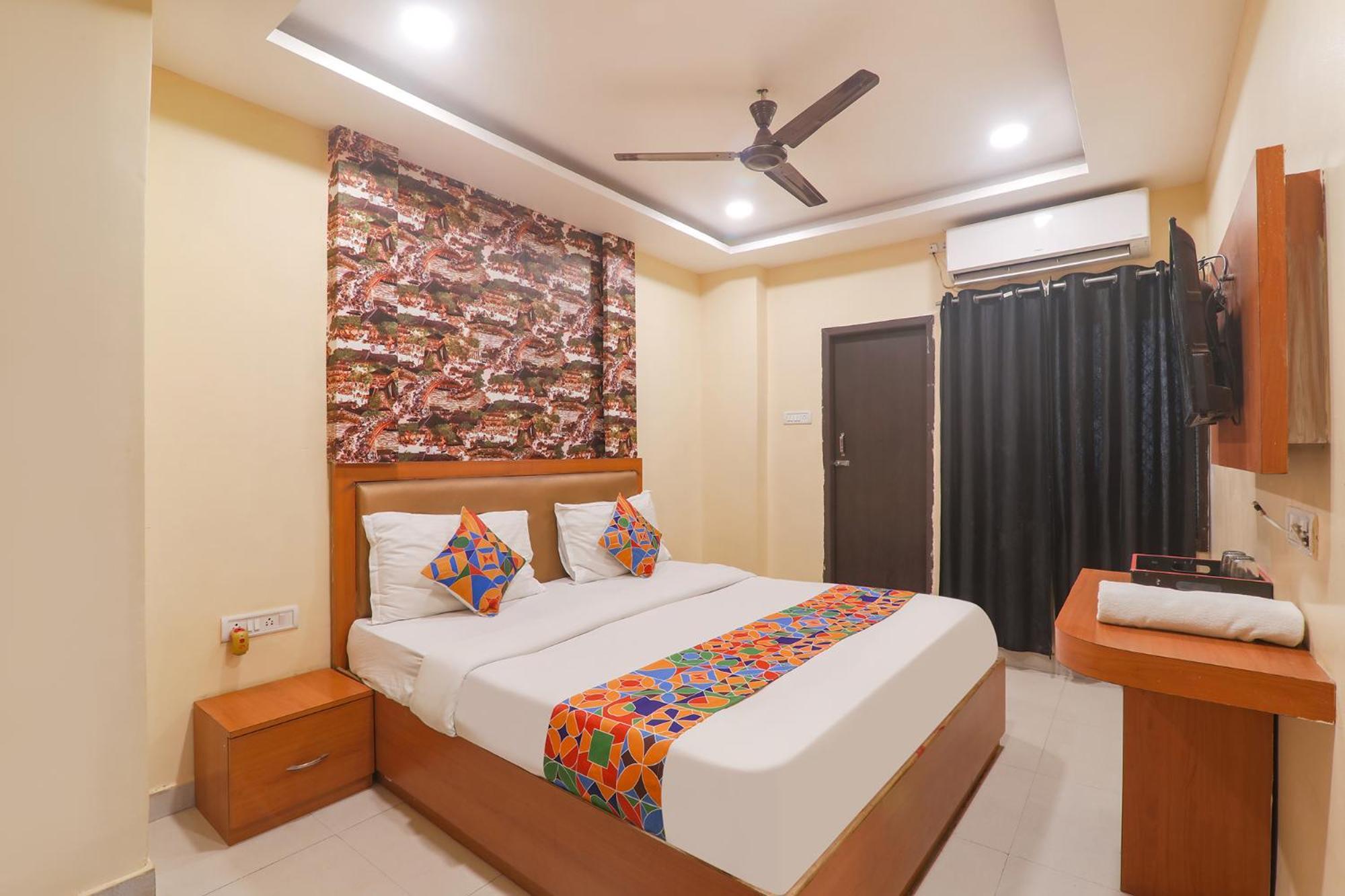 Fabhotel Swarn Banquet Kakarmatha Екстер'єр фото