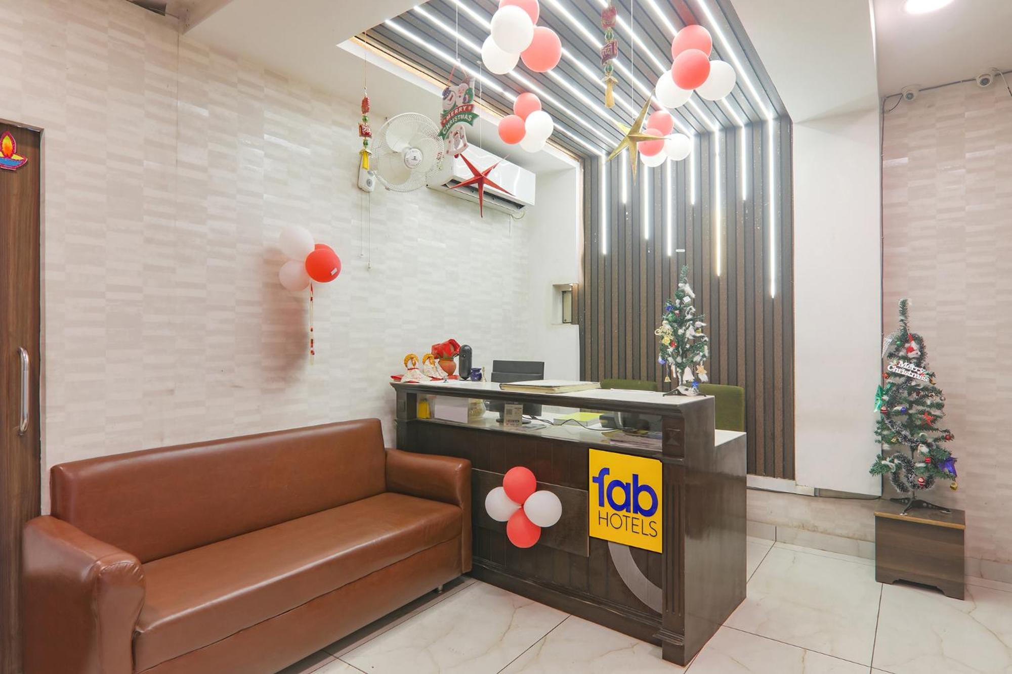 Fabhotel Swarn Banquet Kakarmatha Екстер'єр фото